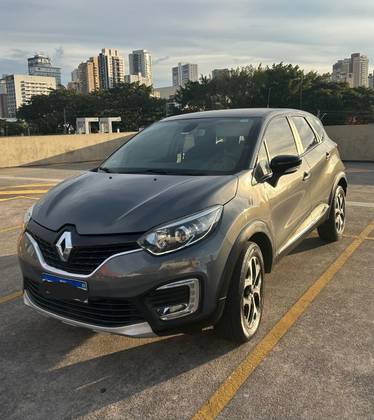 RENAULT CAPTUR 1.6 16V SCE FLEX INTENSE X-TRONIC RENAULT CAPTUR 1.6 16V SCE FLEX INTENSE X-TRONIC